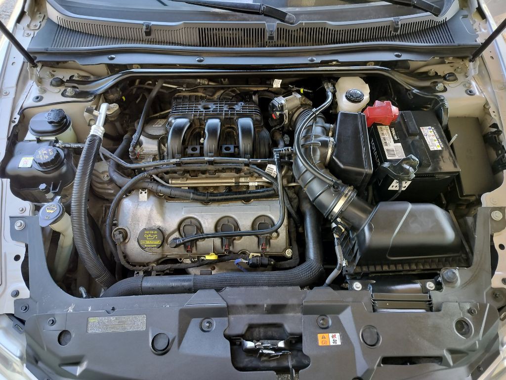 2011 Ford Taurus Image 35