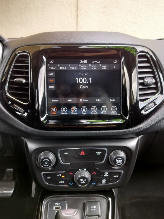 2019 Jeep Compass Image 17