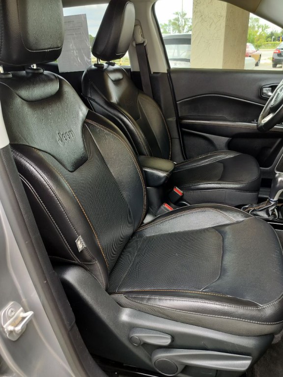 2019 Jeep Compass Image 37