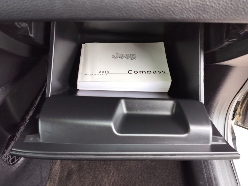 2019 Jeep Compass Image 39
