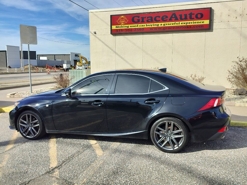 2015 Lexus IS Image 2