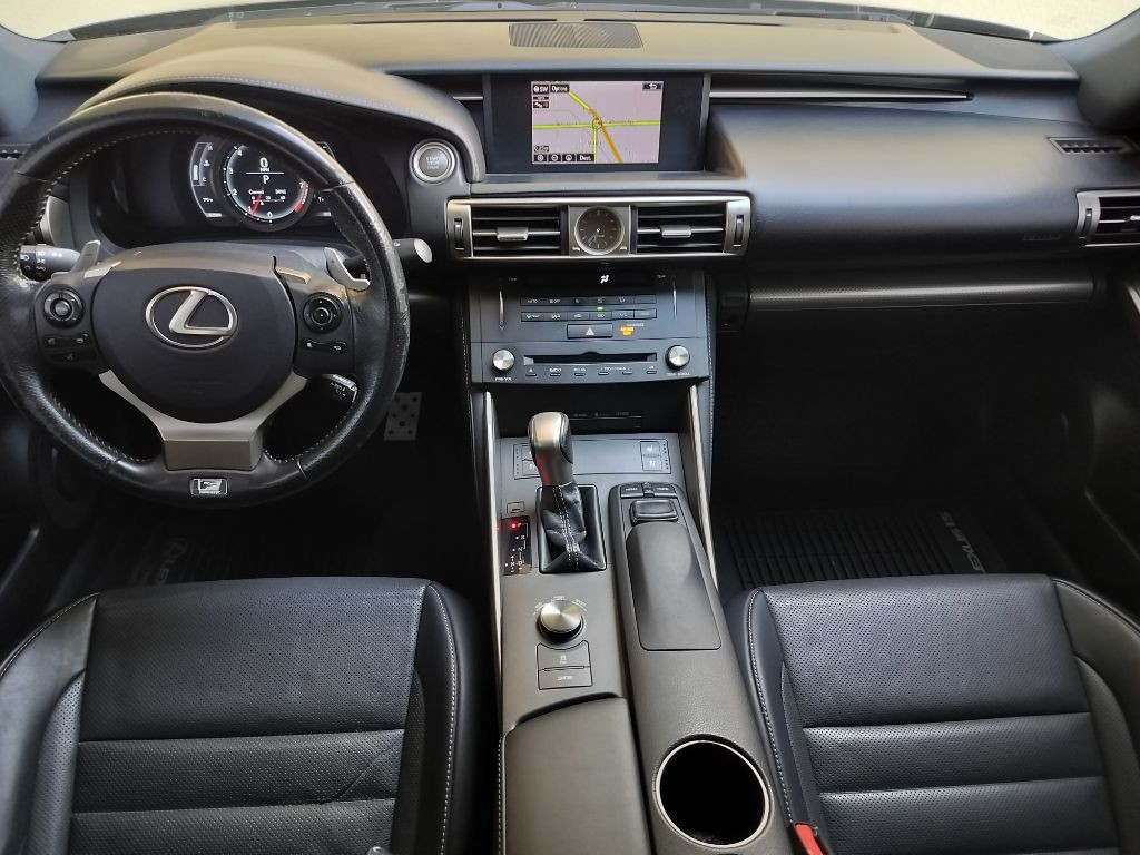 2015 Lexus IS Image 19