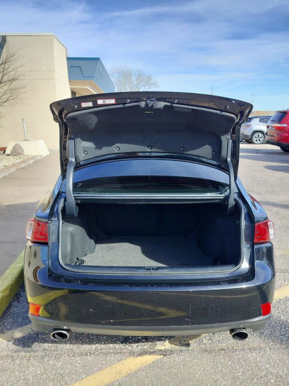 2015 Lexus IS Image 51