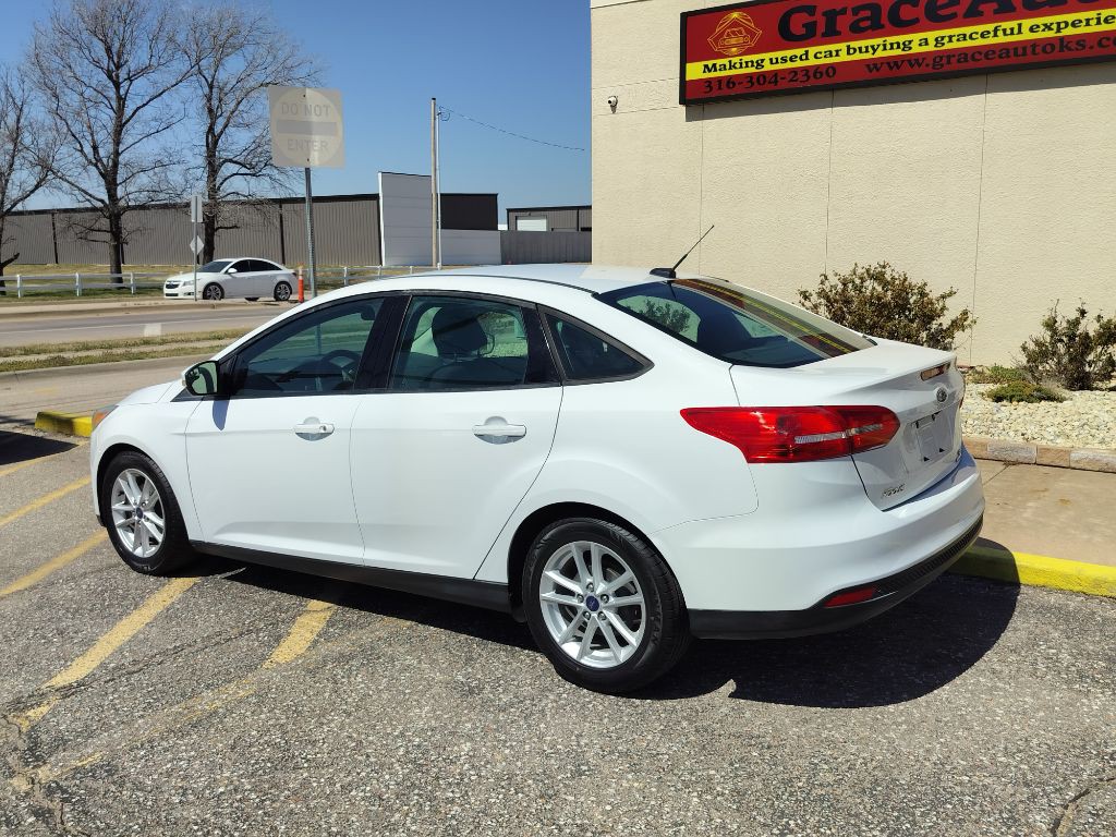 2016 Ford Focus Image 3
