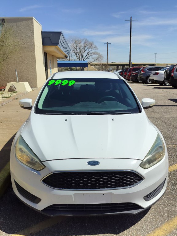 2016 Ford Focus Image 19