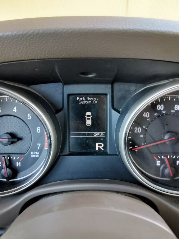 2012 Jeep Grand Cherokee Image 16