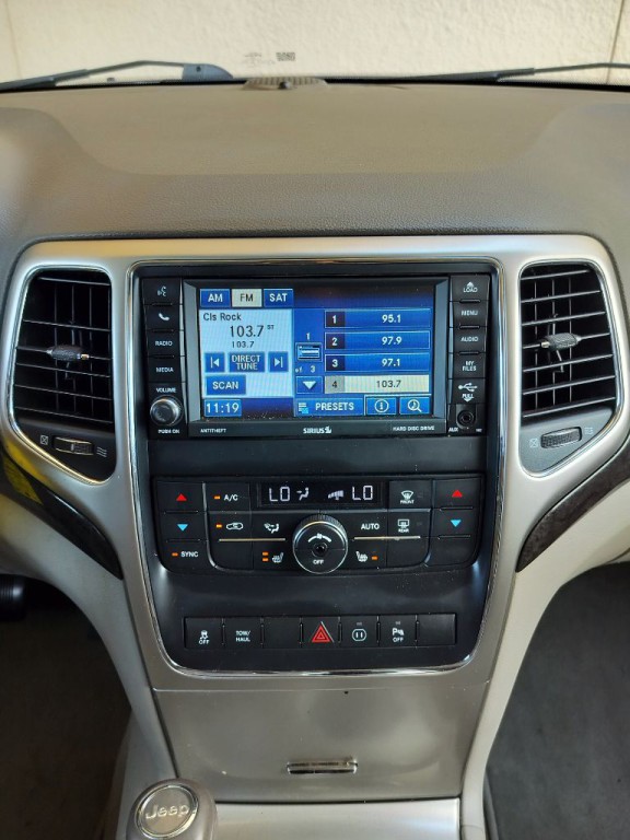 2012 Jeep Grand Cherokee Image 19