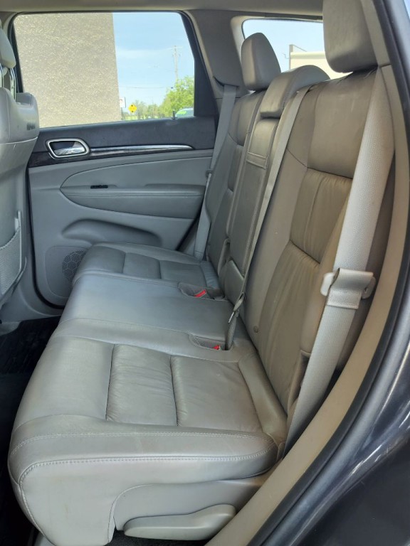 2012 Jeep Grand Cherokee Image 25