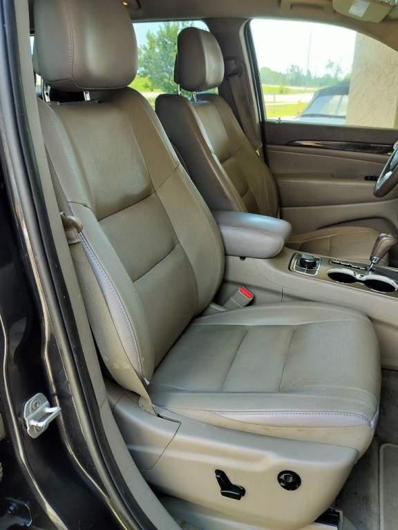 2012 Jeep Grand Cherokee Image 36