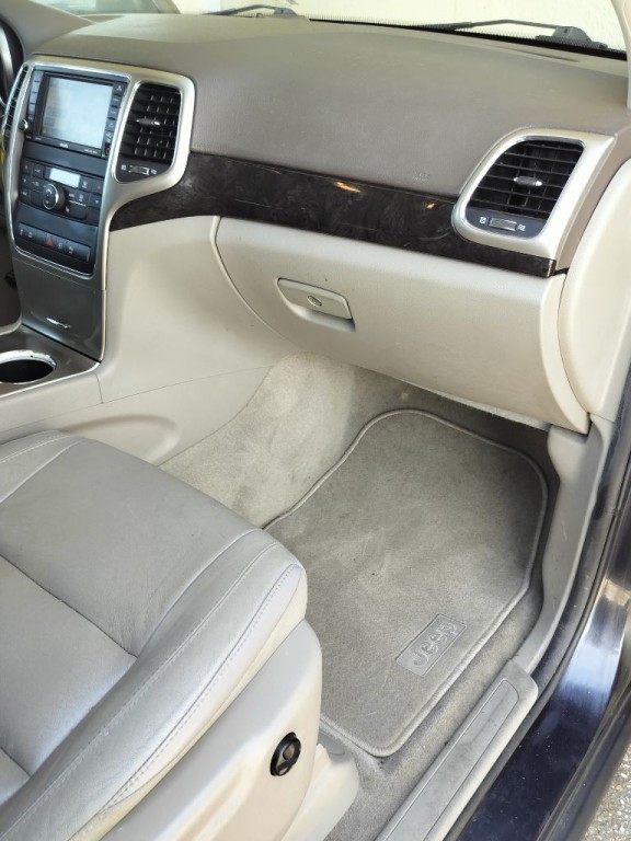 2012 Jeep Grand Cherokee Image 37