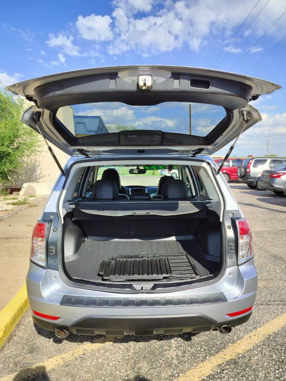 2013 Subaru Forester Image 41