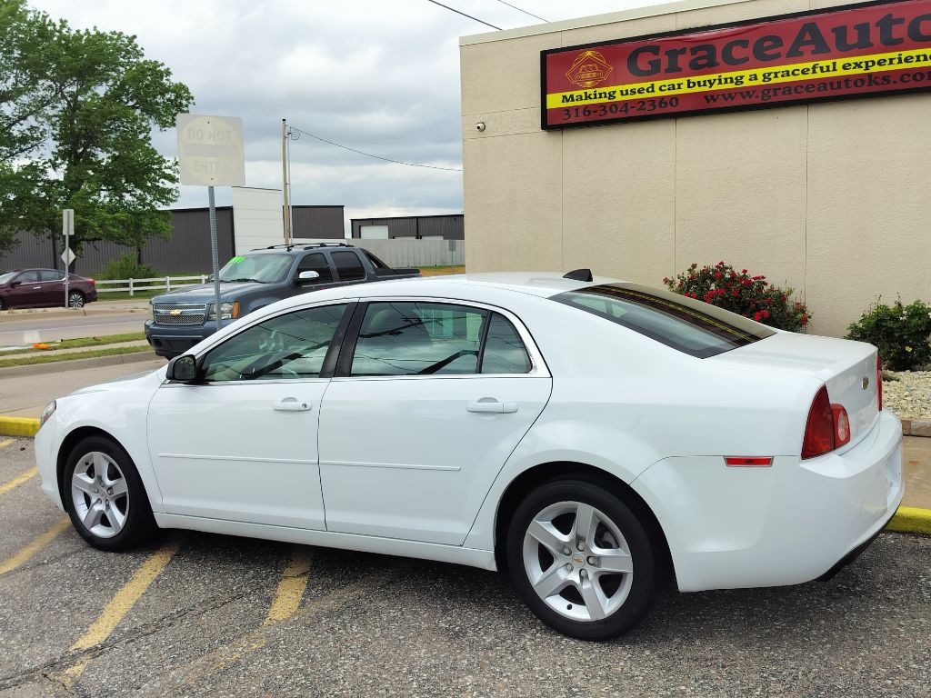 2012 Chevrolet Malibu Image 3