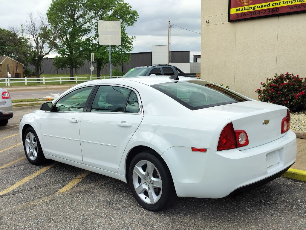 2012 Chevrolet Malibu Image 4