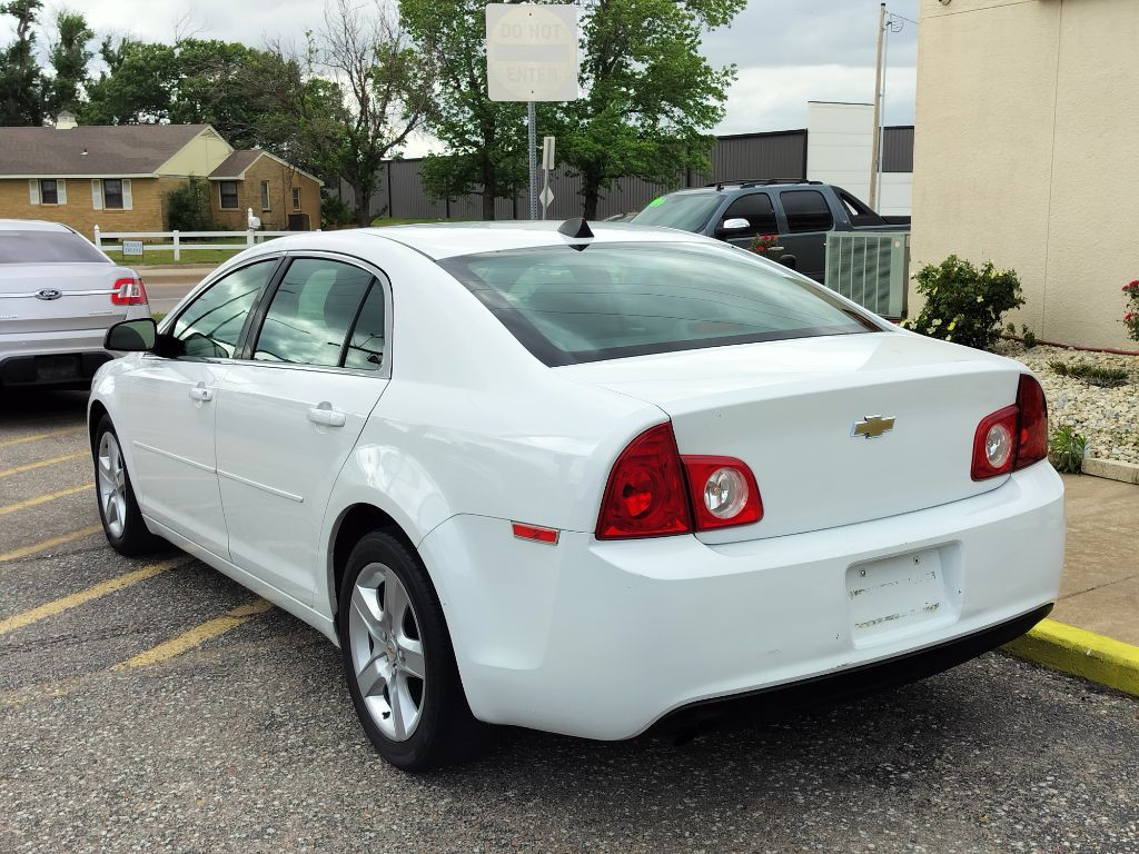 2012 Chevrolet Malibu Image 5