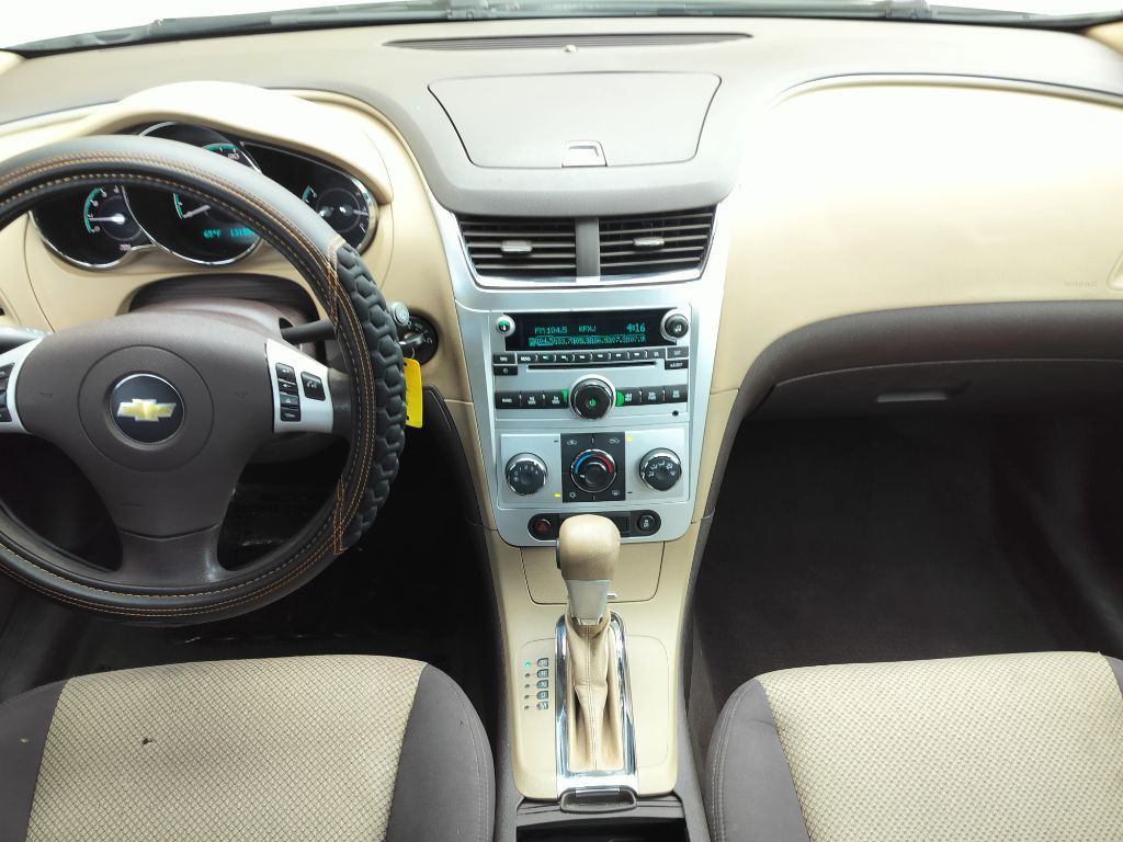2012 Chevrolet Malibu Image 16