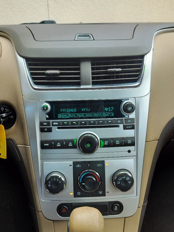 2012 Chevrolet Malibu Image 18