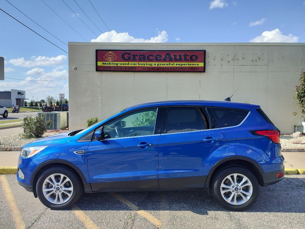 2019 Ford Escape Image 1