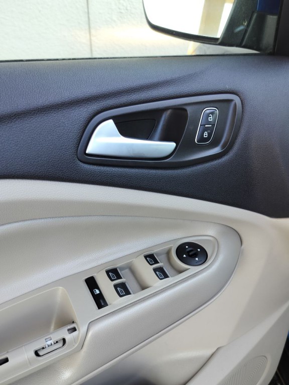 2019 Ford Escape Image 25