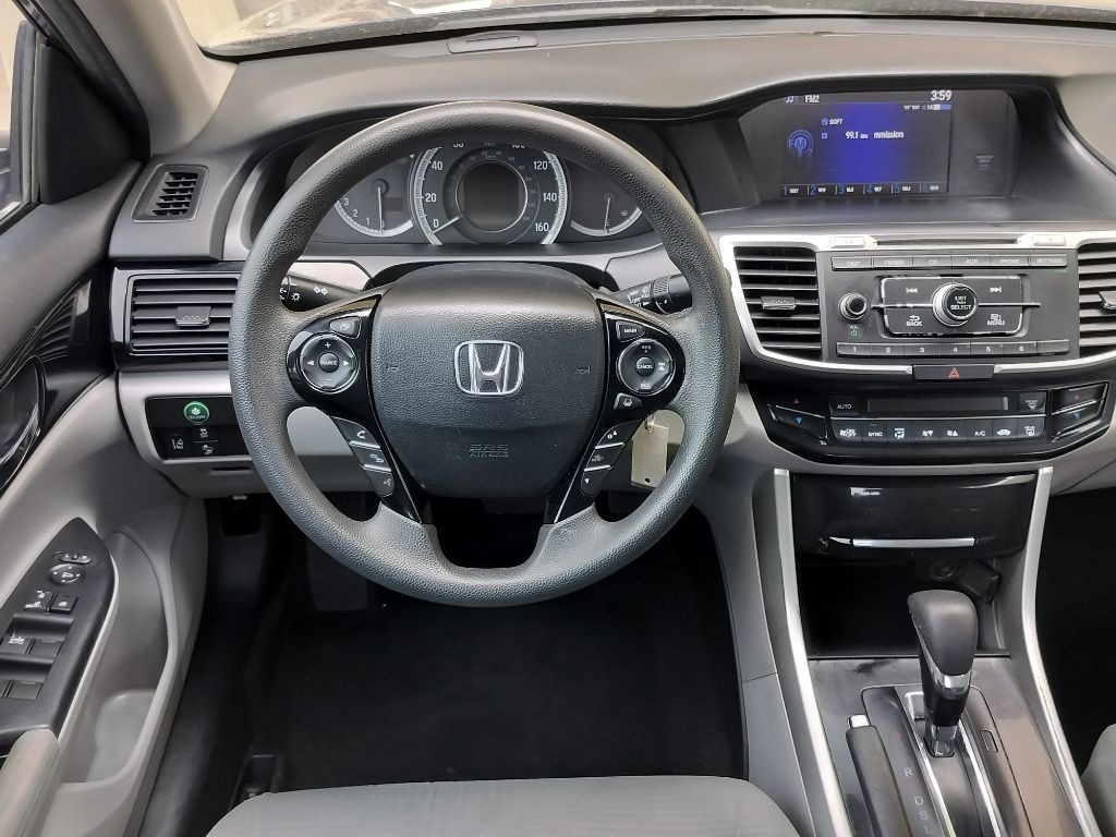 2017 Honda Accord Image 14