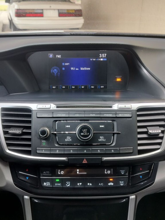 2017 Honda Accord Image 16