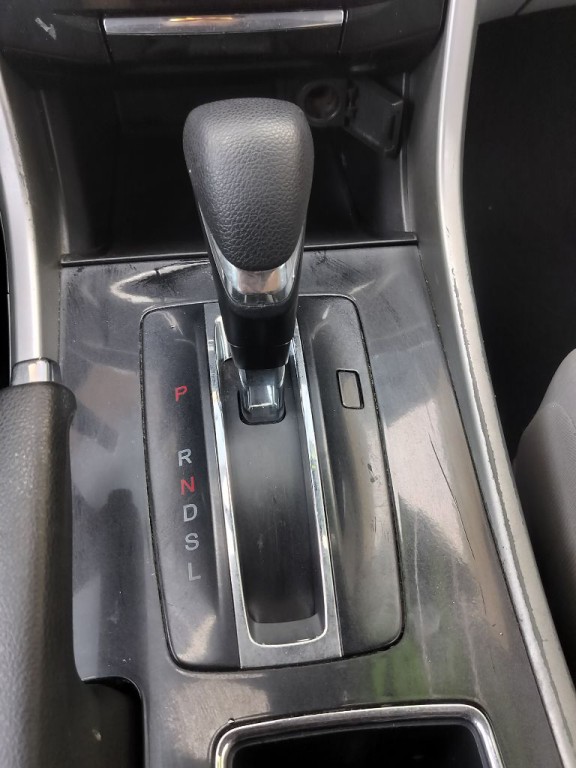 2017 Honda Accord Image 20