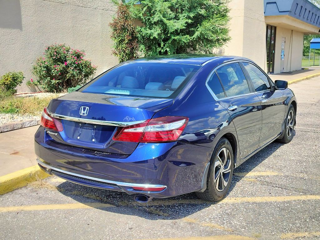 2017 Honda Accord Image 33