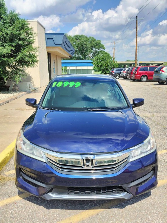 2017 Honda Accord Image 38