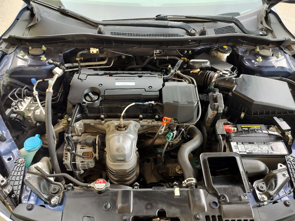2017 Honda Accord Image 39