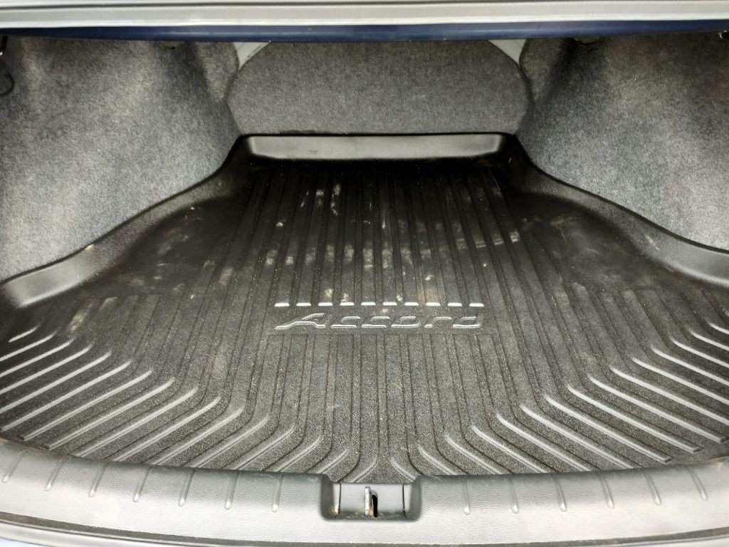 2017 Honda Accord Image 42