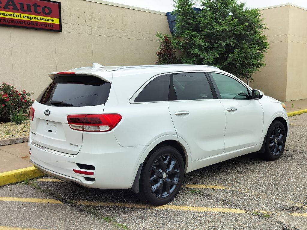 2016 Kia Sorento Image 18