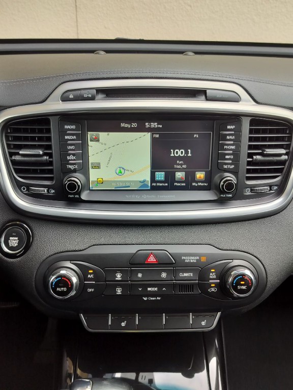 2016 Kia Sorento Image 45