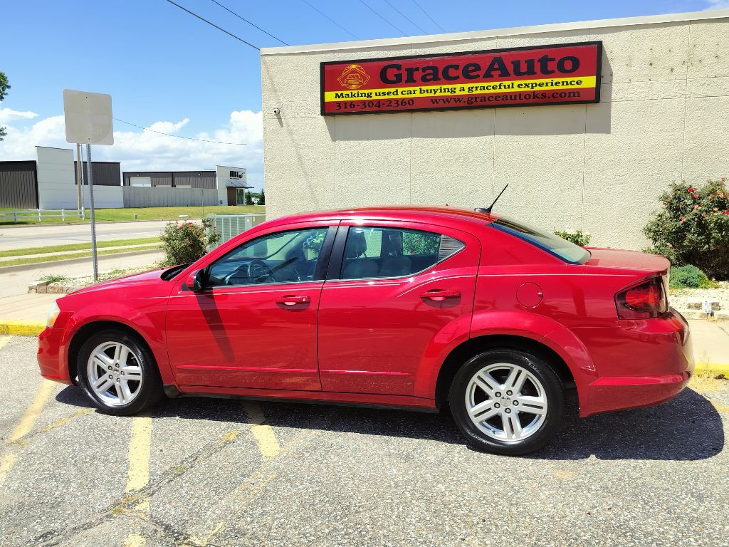 2013 Dodge Avenger Image 2