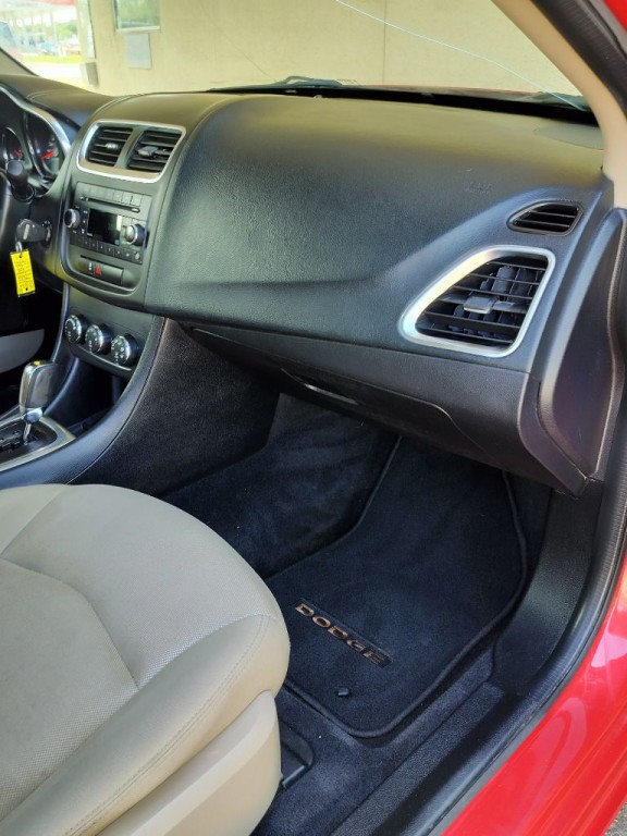 2013 Dodge Avenger Image 35
