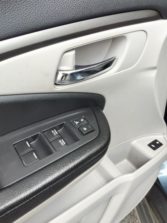 2017 Honda Pilot Image 17