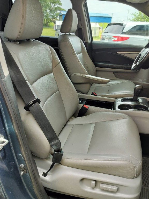 2017 Honda Pilot Image 38