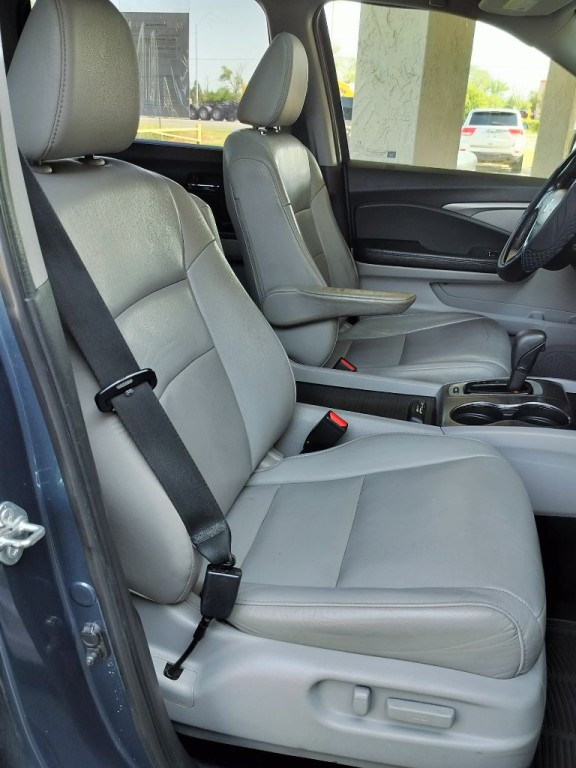 2017 Honda Pilot Image 41