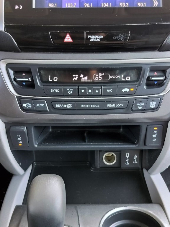 2017 Honda Pilot Image 24
