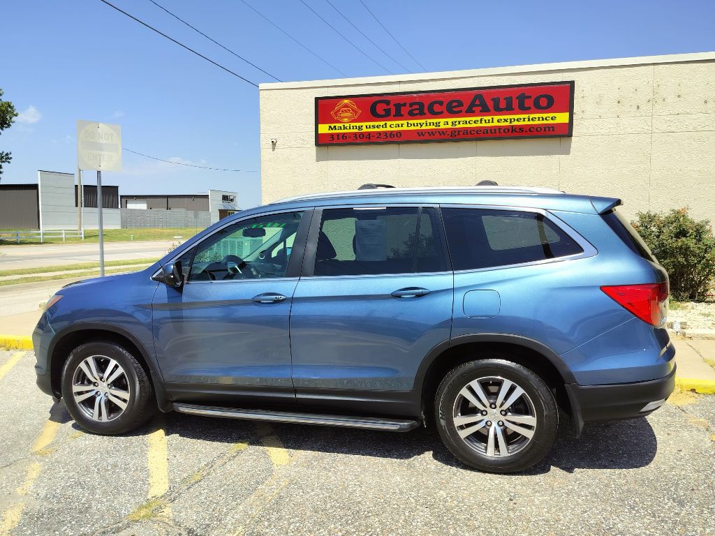 2017 Honda Pilot Image 2