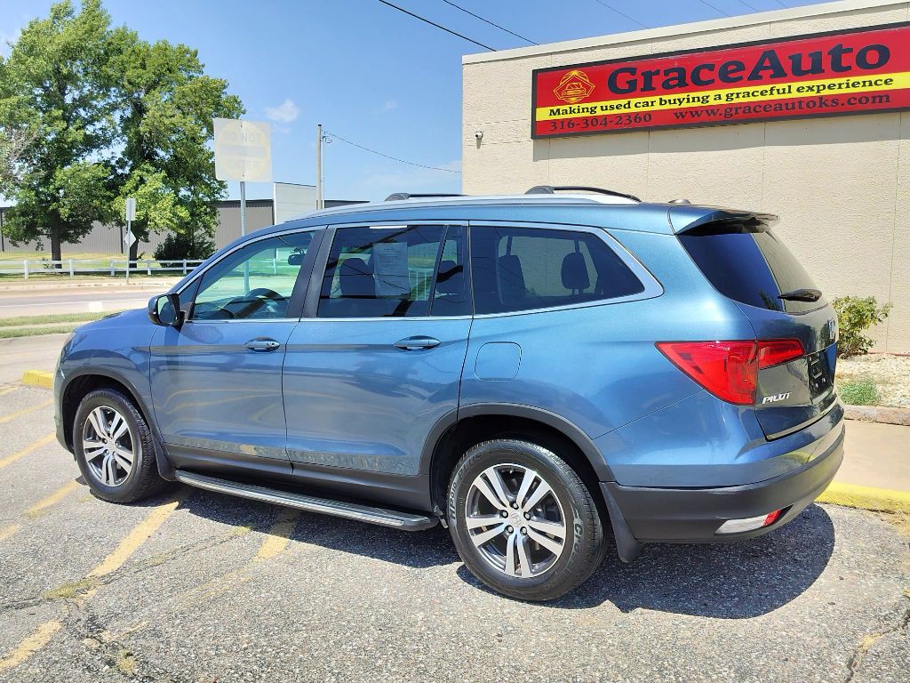 2017 Honda Pilot Image 3
