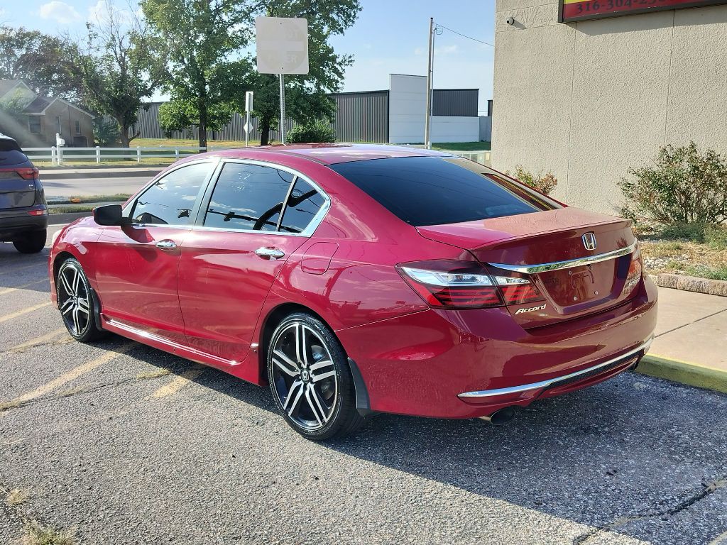 2017 Honda Accord Image 4