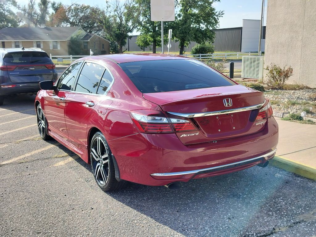 2017 Honda Accord Image 5
