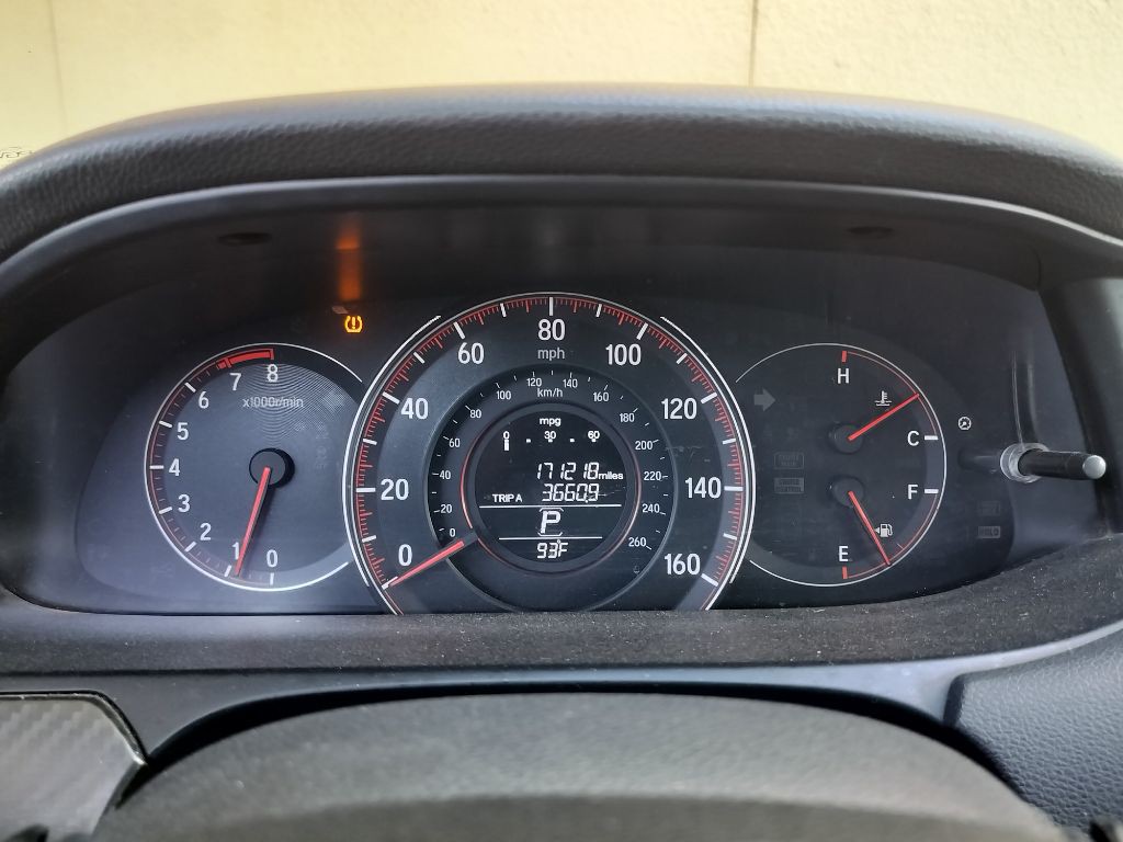 2017 Honda Accord Image 12