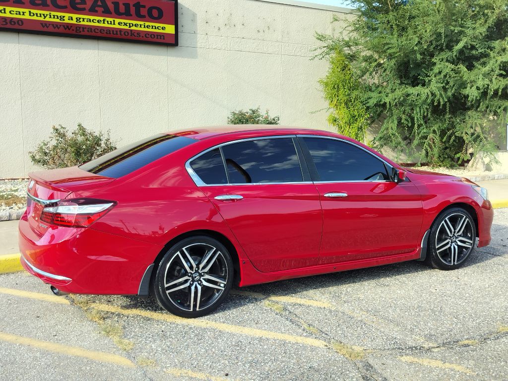 2017 Honda Accord Image 29