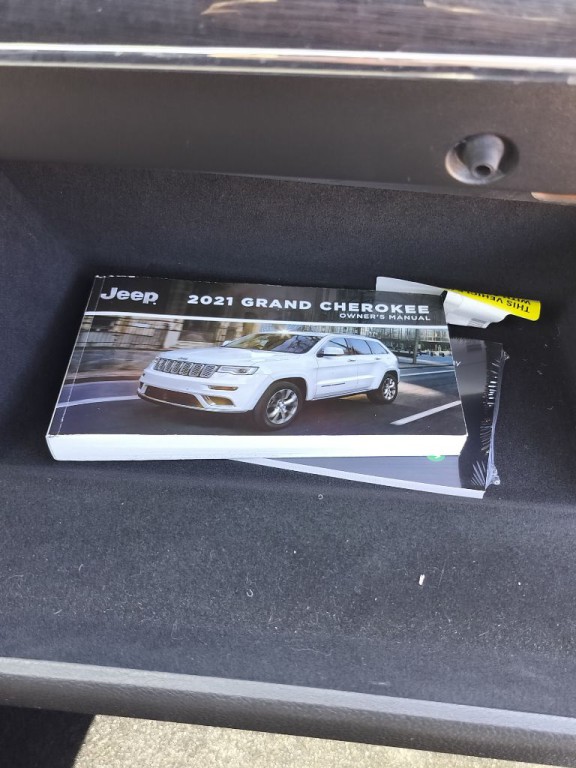 2021 Jeep Grand Cherokee Image 43