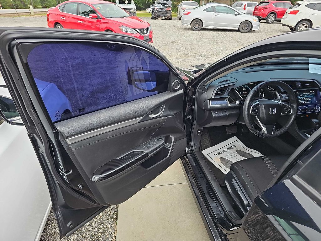 2017 Honda Civic Image 7