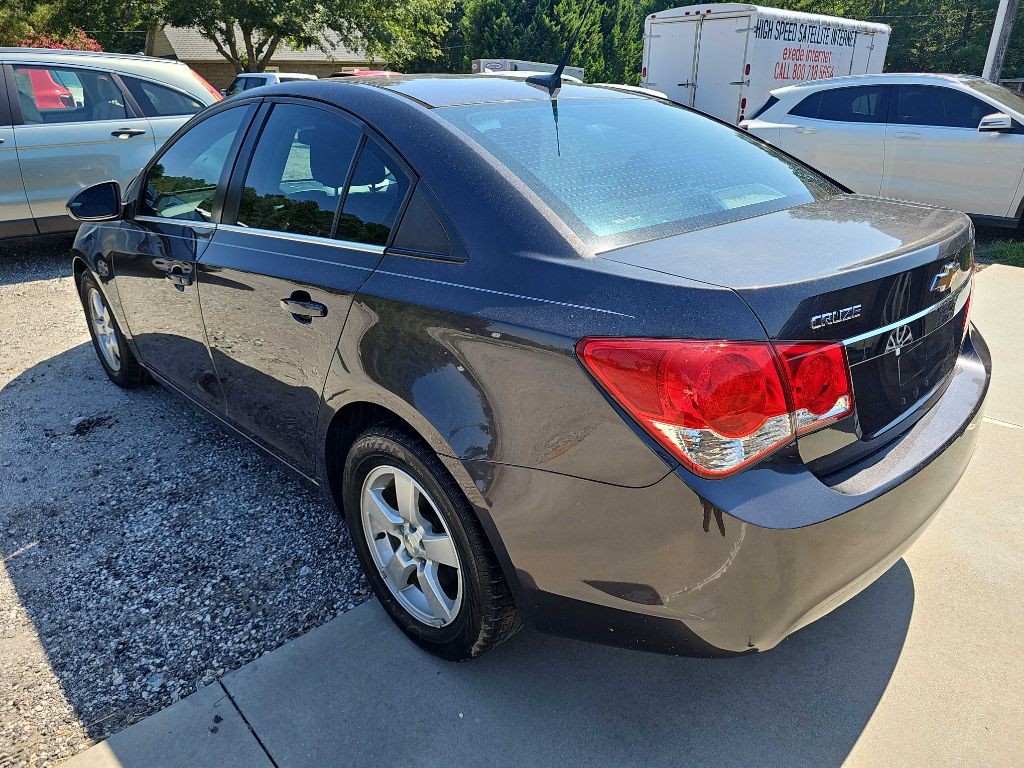 2014 Chevrolet Cruze Image 4