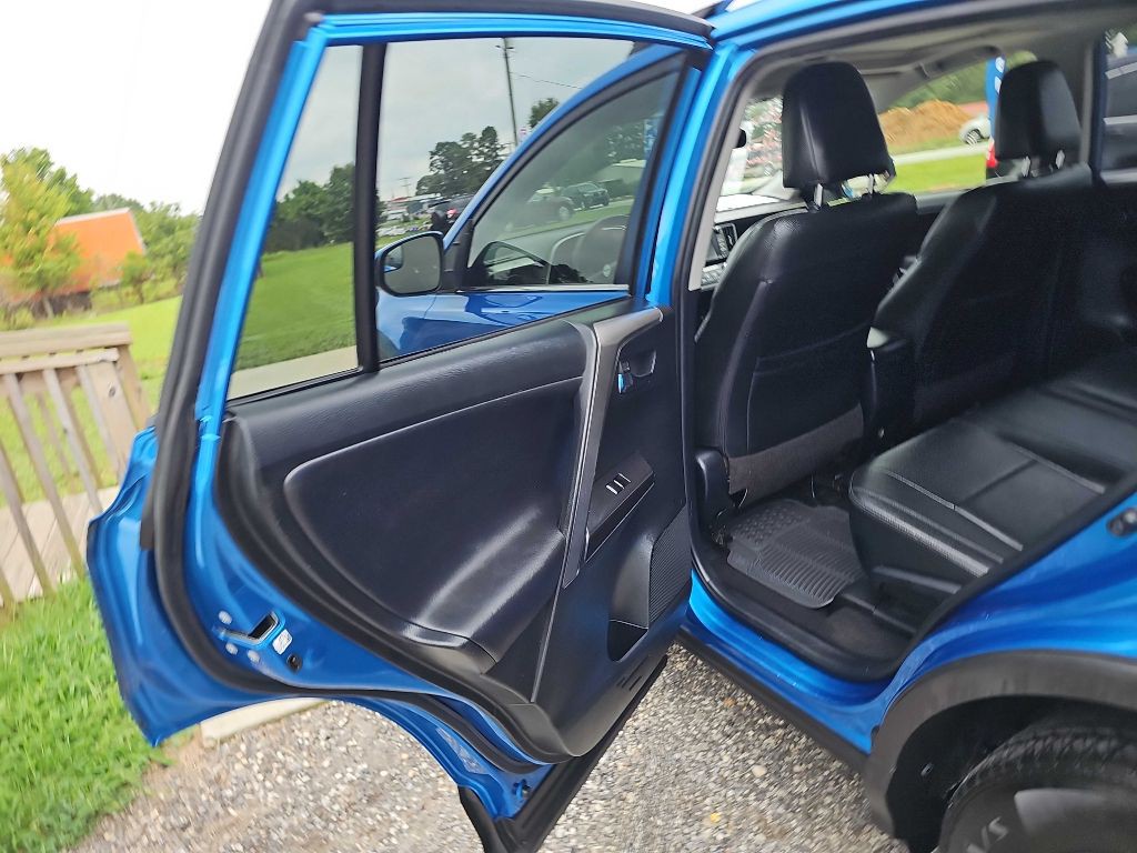 2016 Toyota Rav4 Image 7