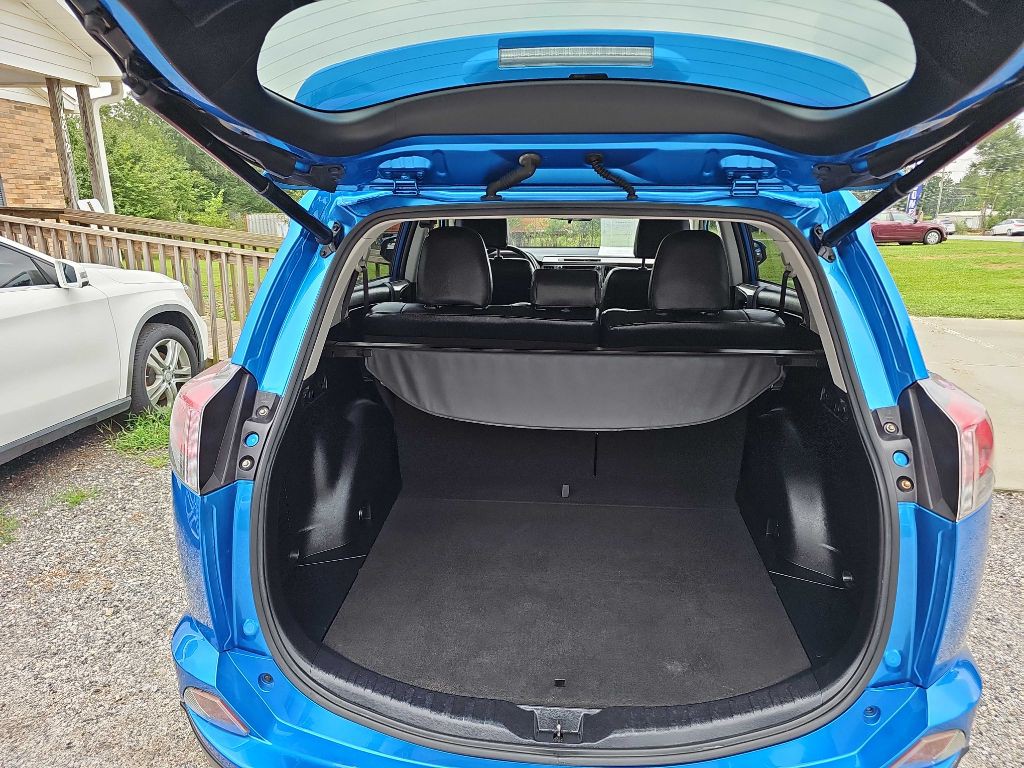 2016 Toyota Rav4 Image 8