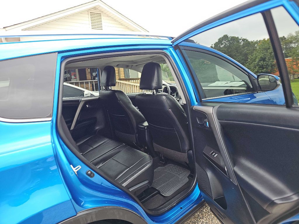 2016 Toyota Rav4 Image 10