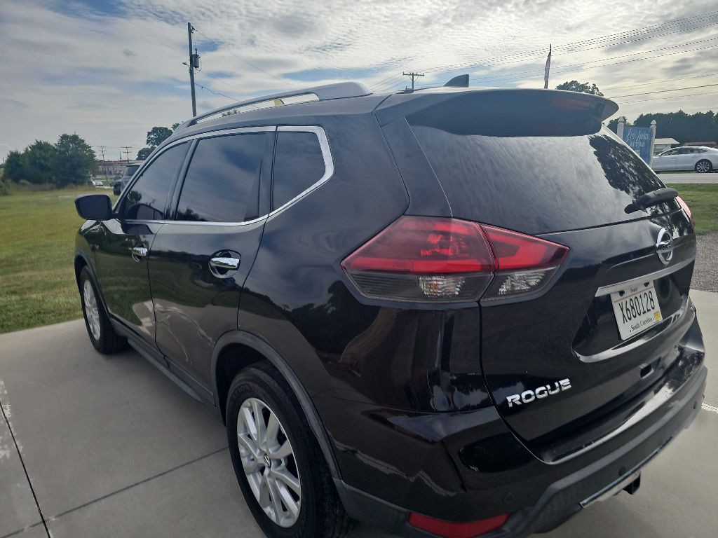2020 Nissan Rogue Image 2